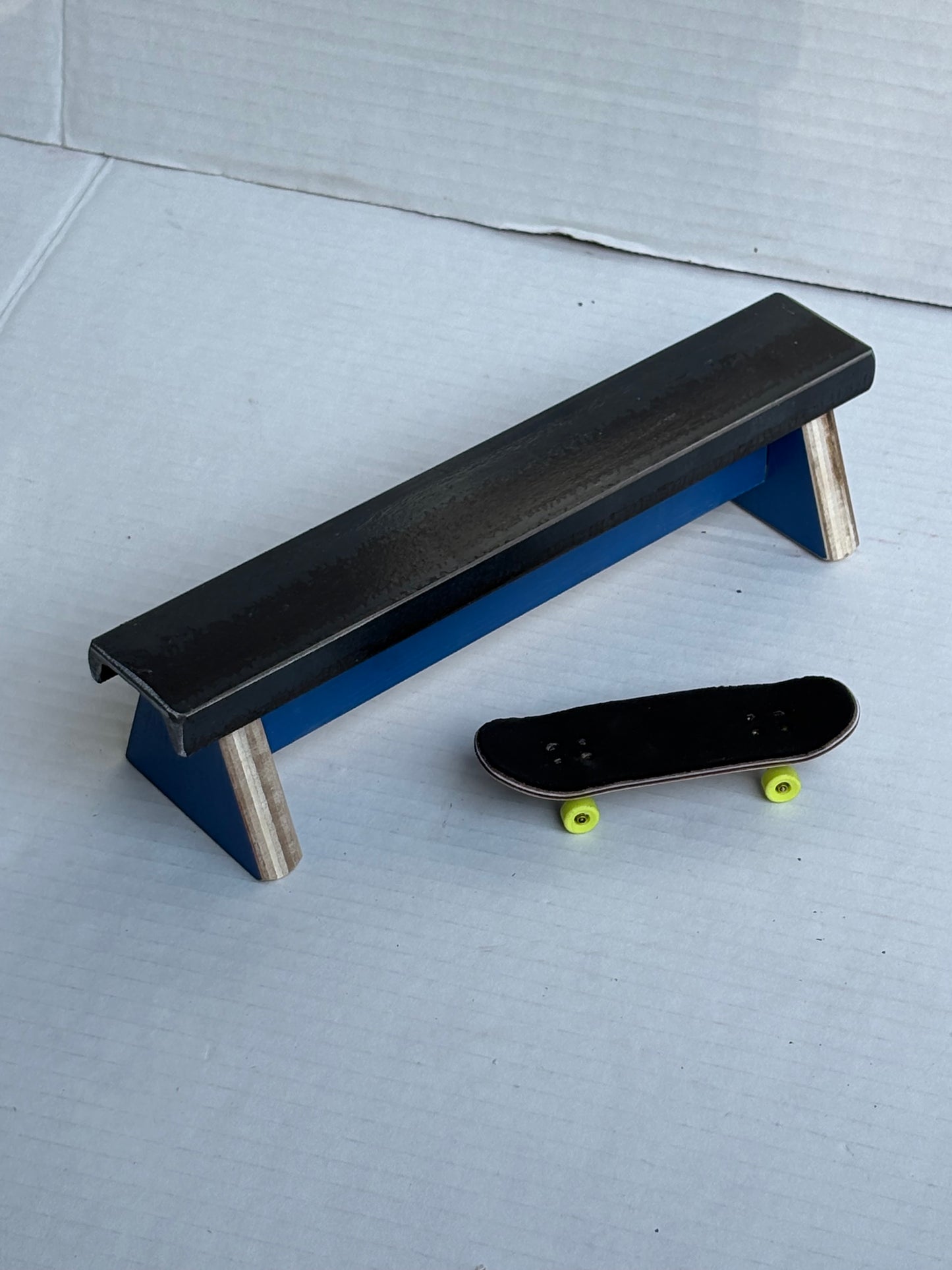 9” Bench (select height + color)