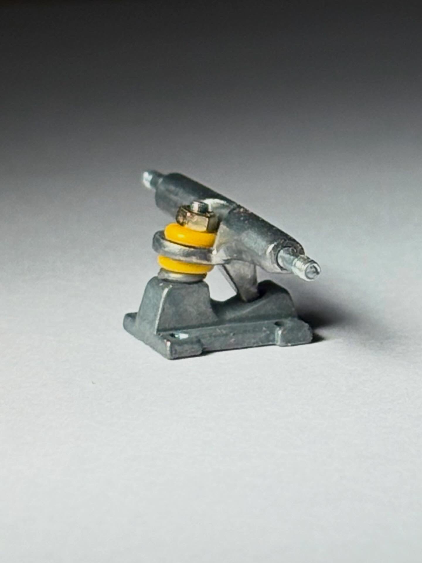 Lurpig Hand Shaped 29mm TD Trucks